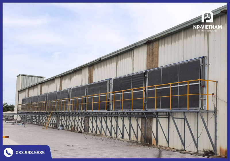 Hệ thống làm mát nhà xưởng áp suất âm kết hợp quạt hút và khung dàn lạnh