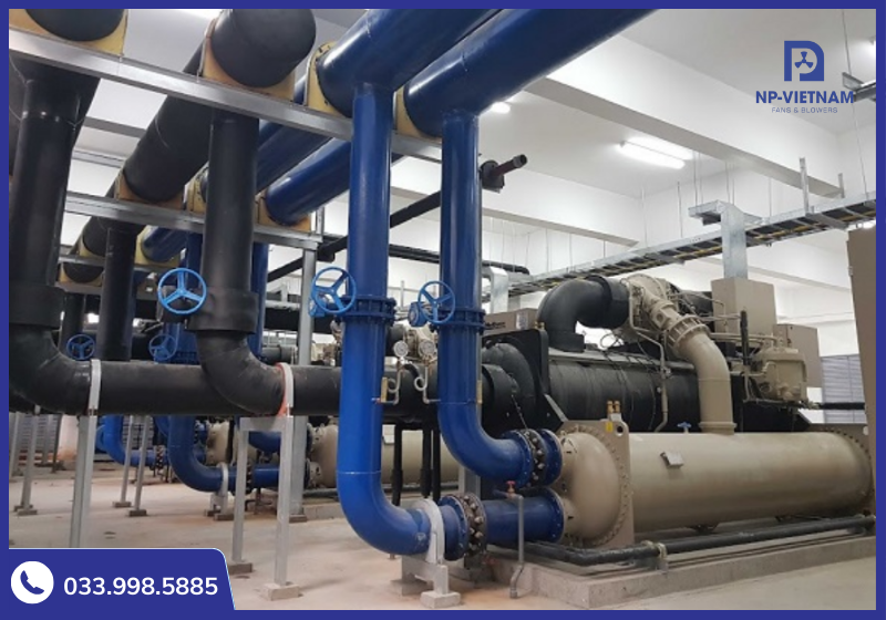 Điều hòa công nghiệp sử dụng máy nén khí gas nên tiêu tốn nhiều điện năng