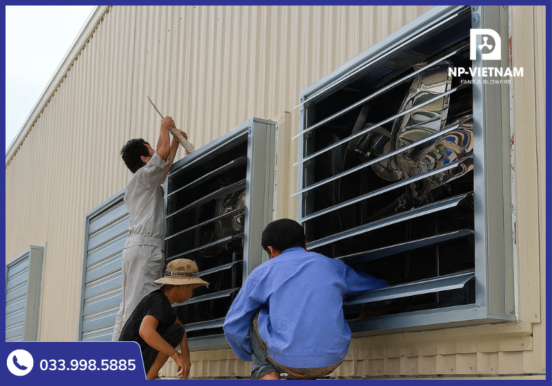 Kỹ thuật làm kín khe hở bằng keo chuyên dụng khi lắp quạt thông gió không cần đục tường để tránh hiện tượng gió quẩn.