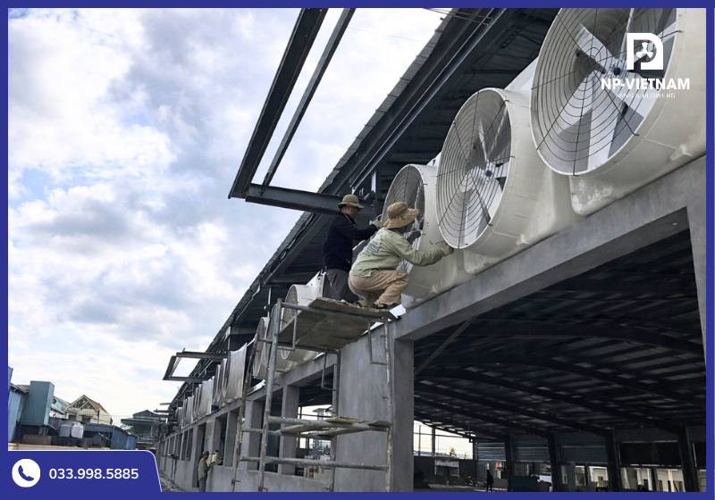 Quạt hút công nghiệp composite chống ăn mòn, phù hợp môi trường ẩm tại Hà Nội