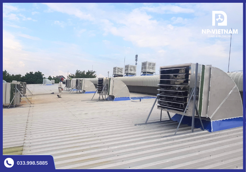 Kiểu lắp quạt inox trên mái