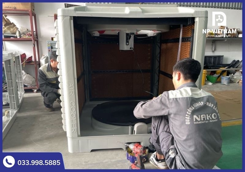 Vệ sinh tấm làm mát định kỳ là chìa khóa giúp máy duy trì độ bền 7-10 năm